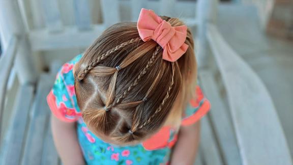 简单儿童单马尾扎发教程幼儿园短发小女孩发型扎上就是这么美