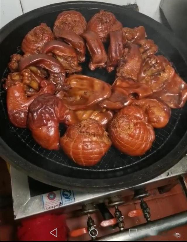 熏锅1997年以来,先后在《烹饪教育》,《饮食科学》,《前进报》,《北方