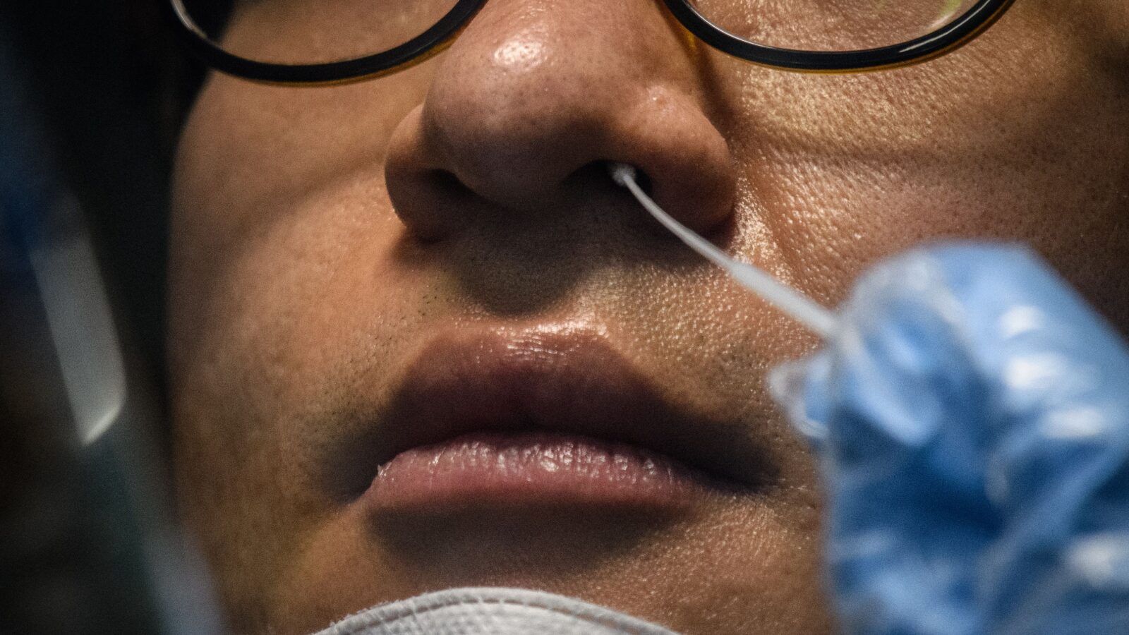 搜狐医药 | fda批准棉签做鼻拭子检测,受试者可自采样本