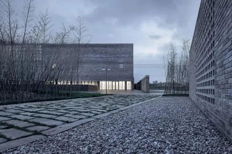 行摄之旅4月23日漫步四季阳光花圃田汉文化艺术小镇看湖南花鼓戏一天