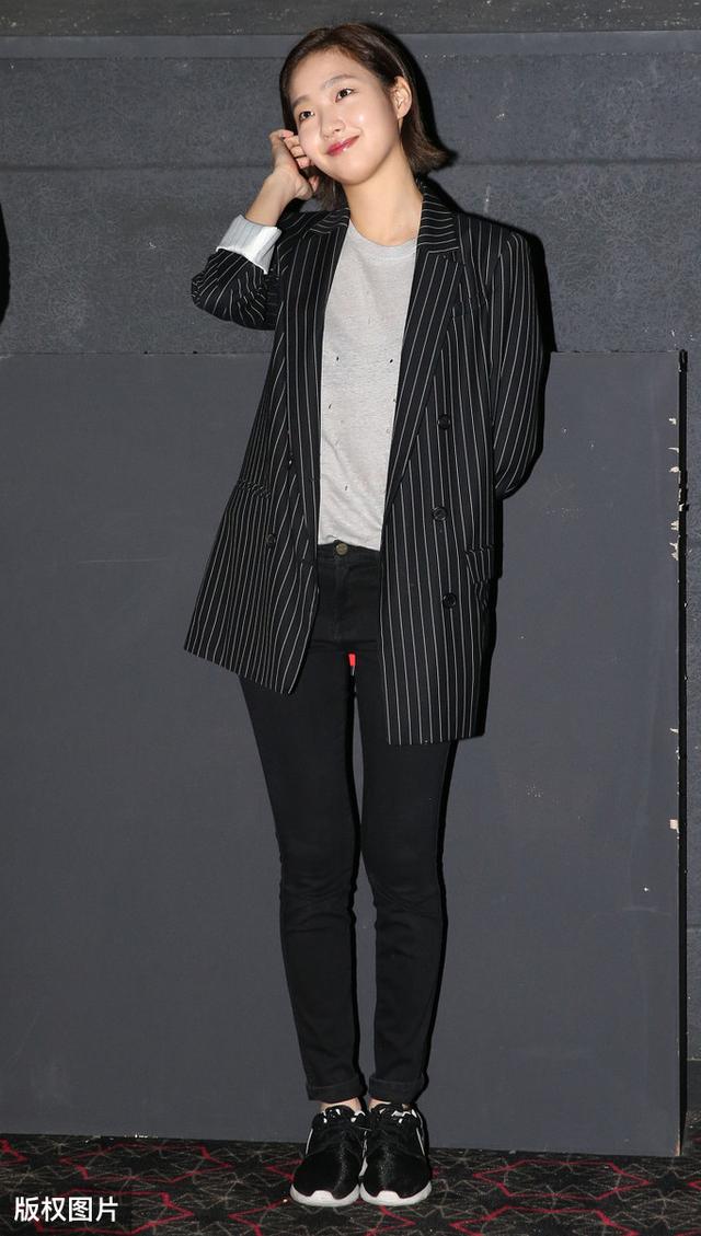 宝藏女孩:金高银,系内戏外都温柔气质的时髦精穿搭了解下?