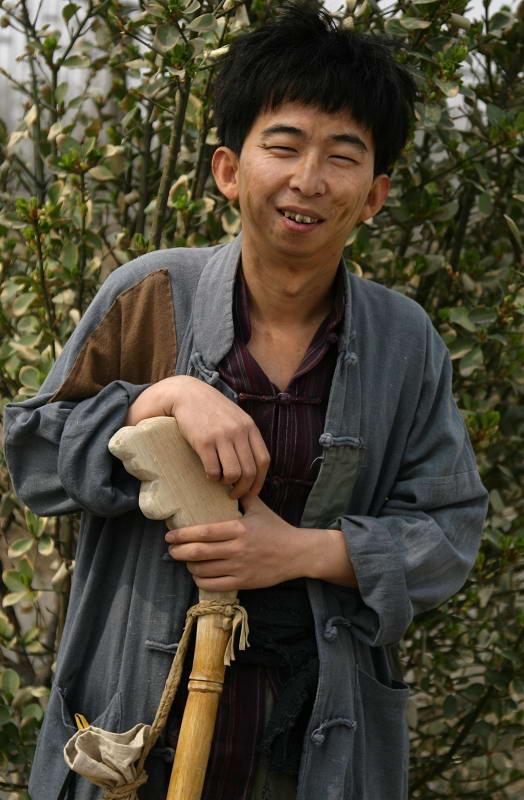 最丑影帝巨兴茂因美艳娇妻被质疑网友钱娶的