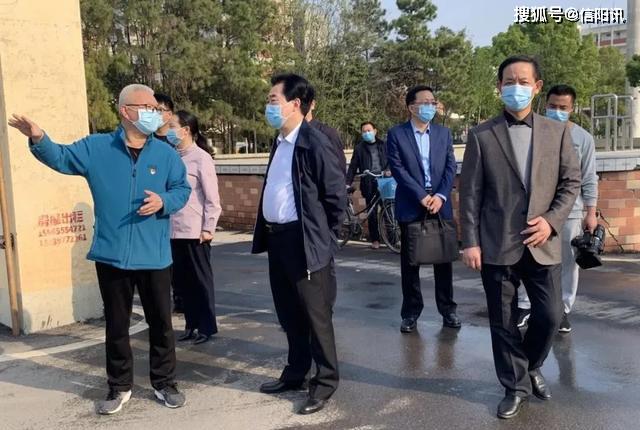 潢川县县委书记赵亮一行到潢川一中检查指导工作