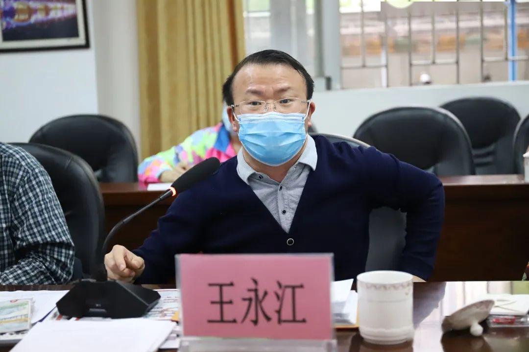 王永江总编讲话流溪中学的邱榕基校长对本此次活动做总结发言.