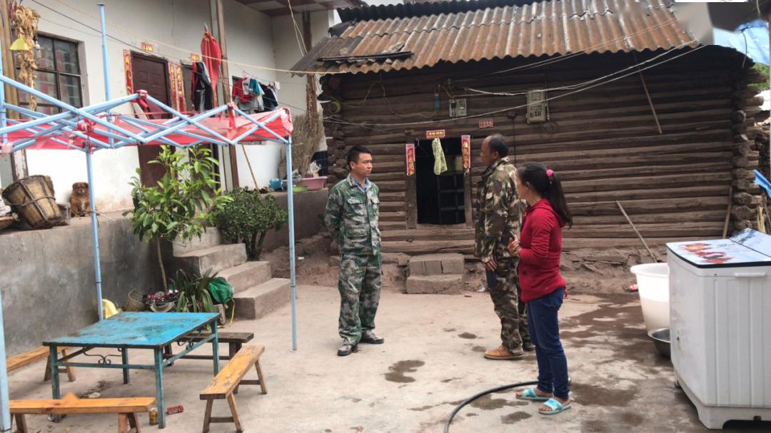 兰坪县中排乡找准问题补齐脱贫攻坚漏洞短板