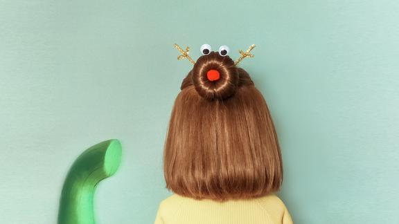 圣诞麋鹿可爱俏皮发型 儿童短发型绑扎方法