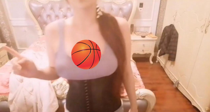 斗鱼最困难的女主播遭超管针对?发声坏人得逞后,图全被封了