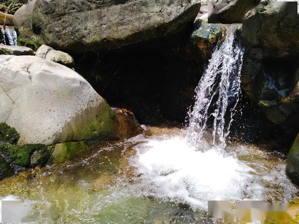 渑池城关康养文旅田园神奇的吕祖庙山