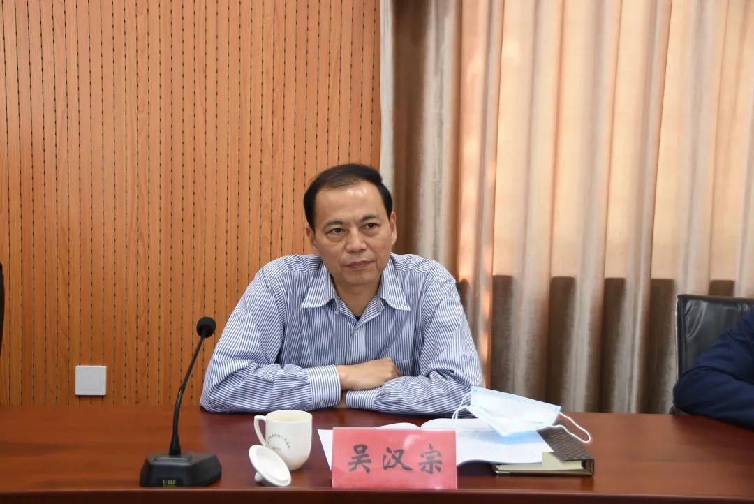 市领导到我镇调研疫情防控及复工复产复学情况