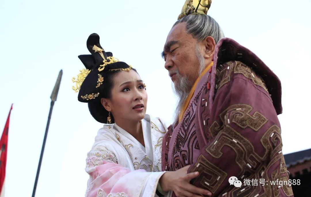 她容貌出众,凭一己之力亡了一个国家,还被后人称为"妖后鼻祖"_夏桀