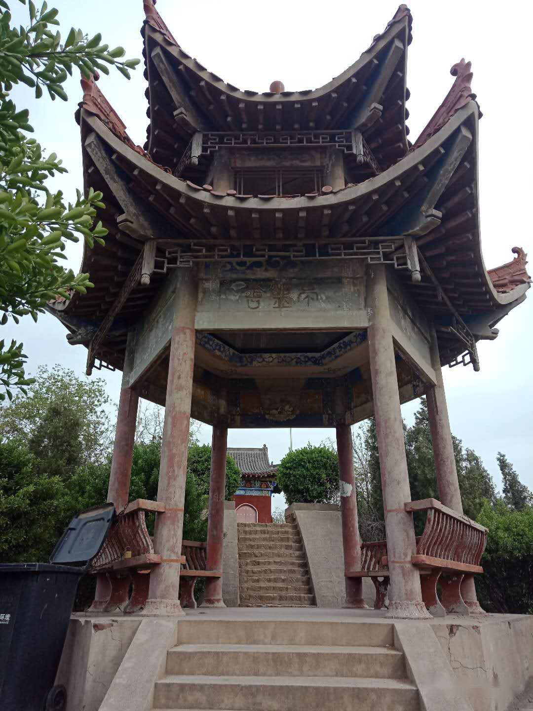 渑池城关康养文旅田园神奇的吕祖庙山