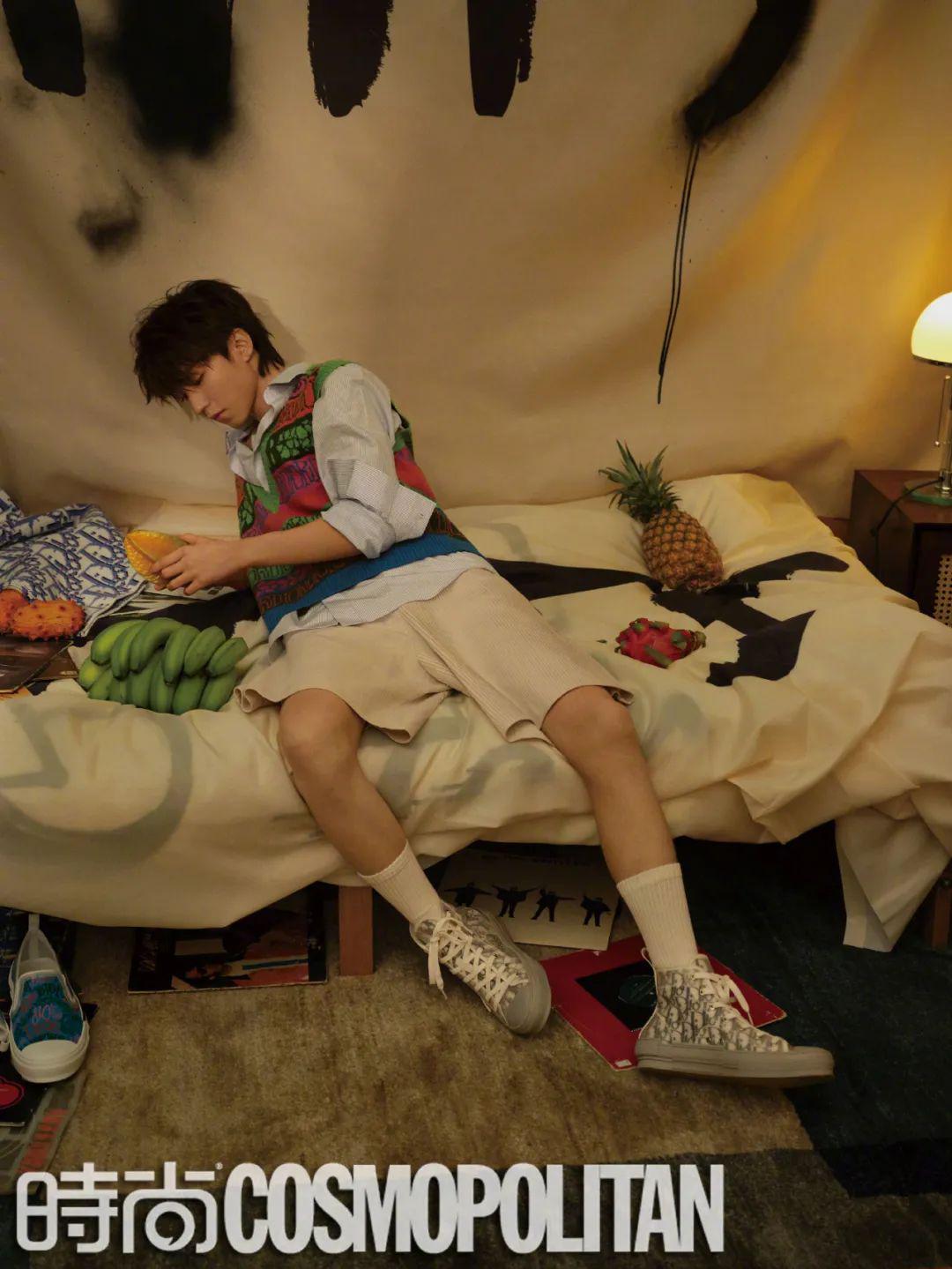 王俊凯封面李现活动刘诗诗大片倪妮杂志