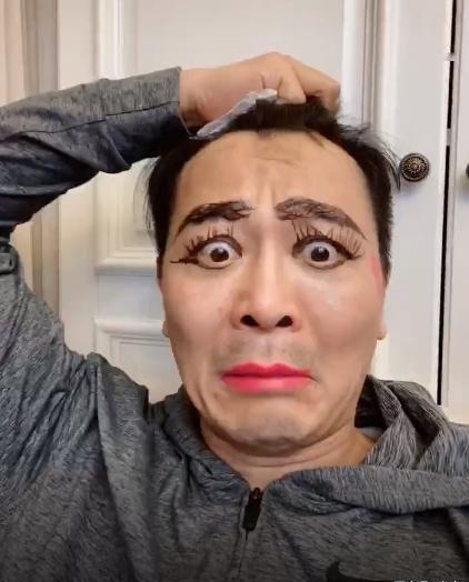 昔日武打巨星改行做网红首秀得超10万打赏已多年没得好打戏拍