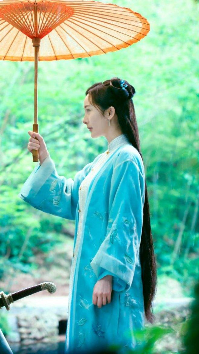 古装打伞,汉服,红衣_大山谷图库