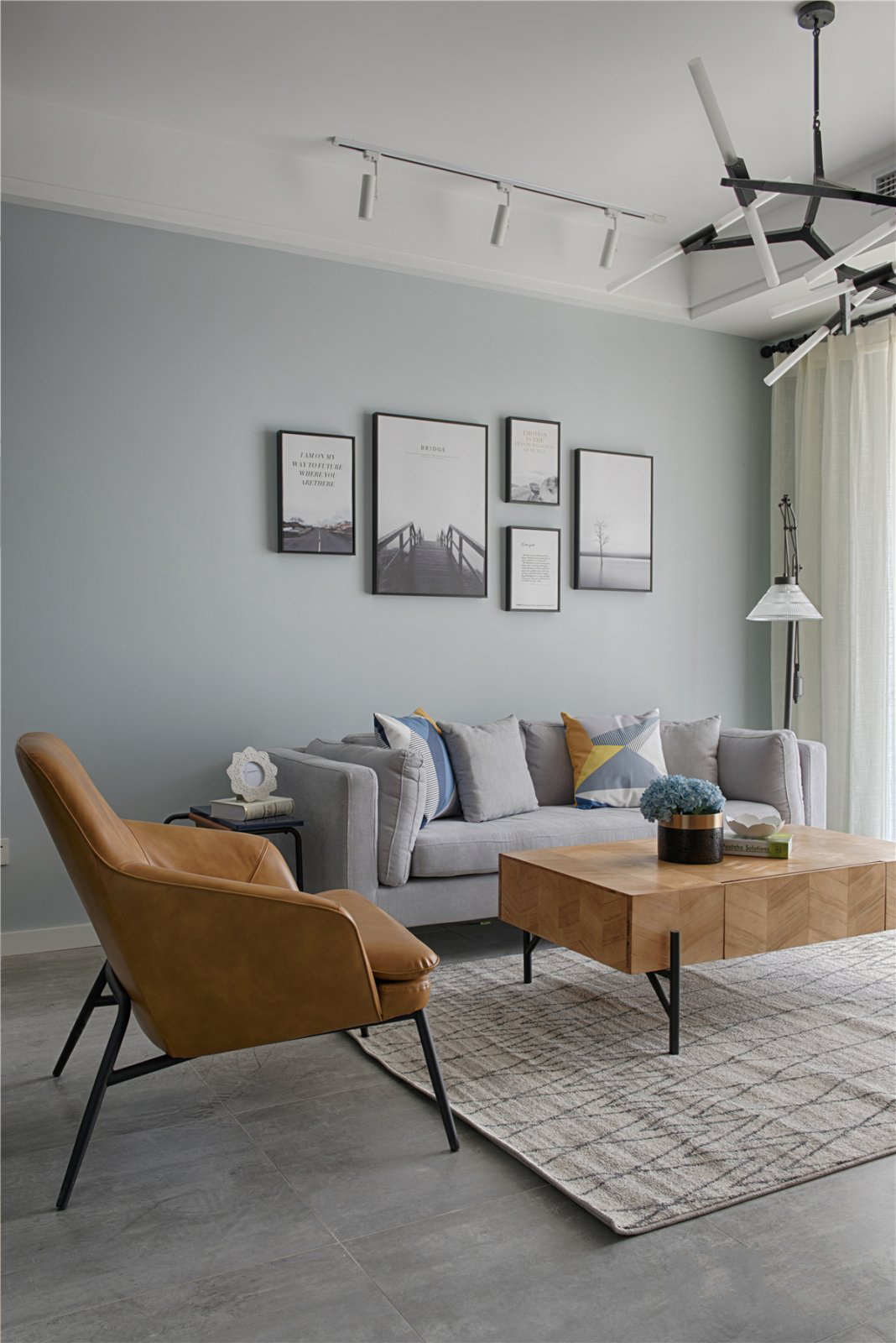 75平打造蓝灰色调温馨北欧风简洁纯粹不失暖意