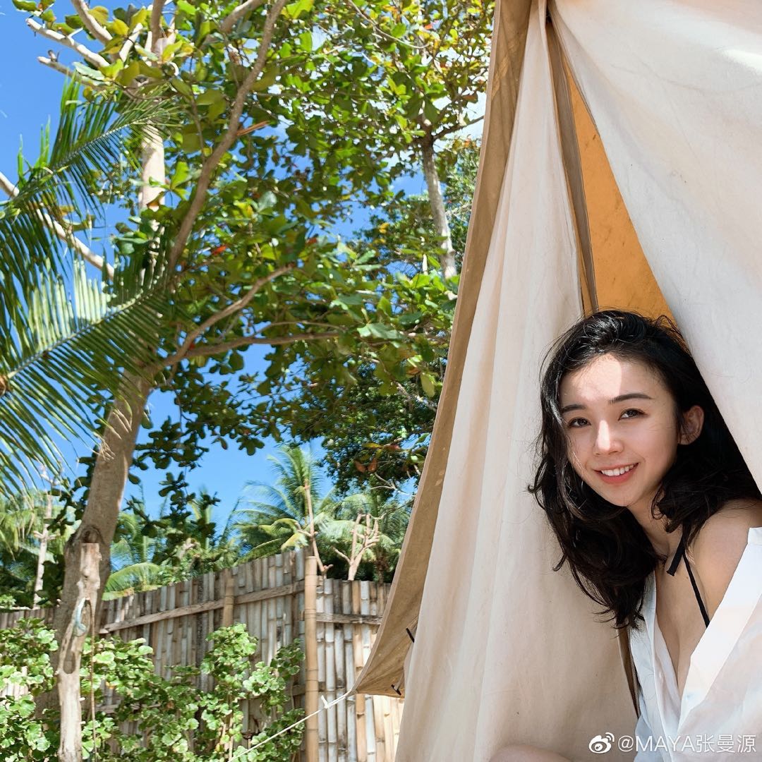 最美篮球主播张曼源大长腿迈5层楼梯网友你好壮啊