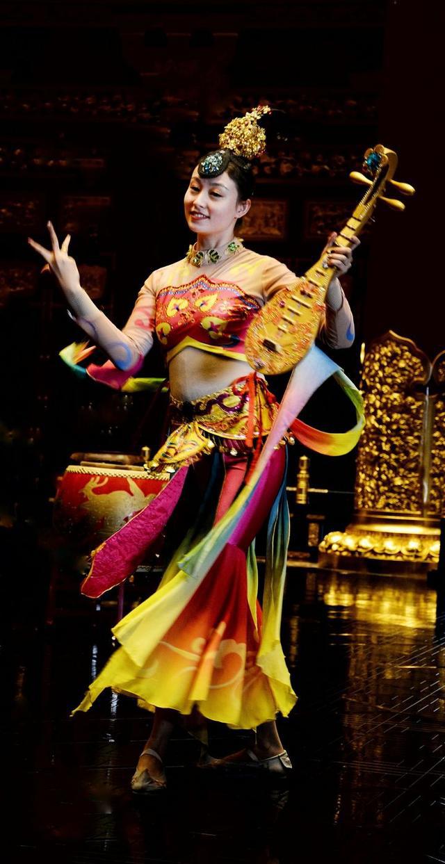 身着大唐盛装, 舞出神都洛阳风韵,明堂舞者全家福