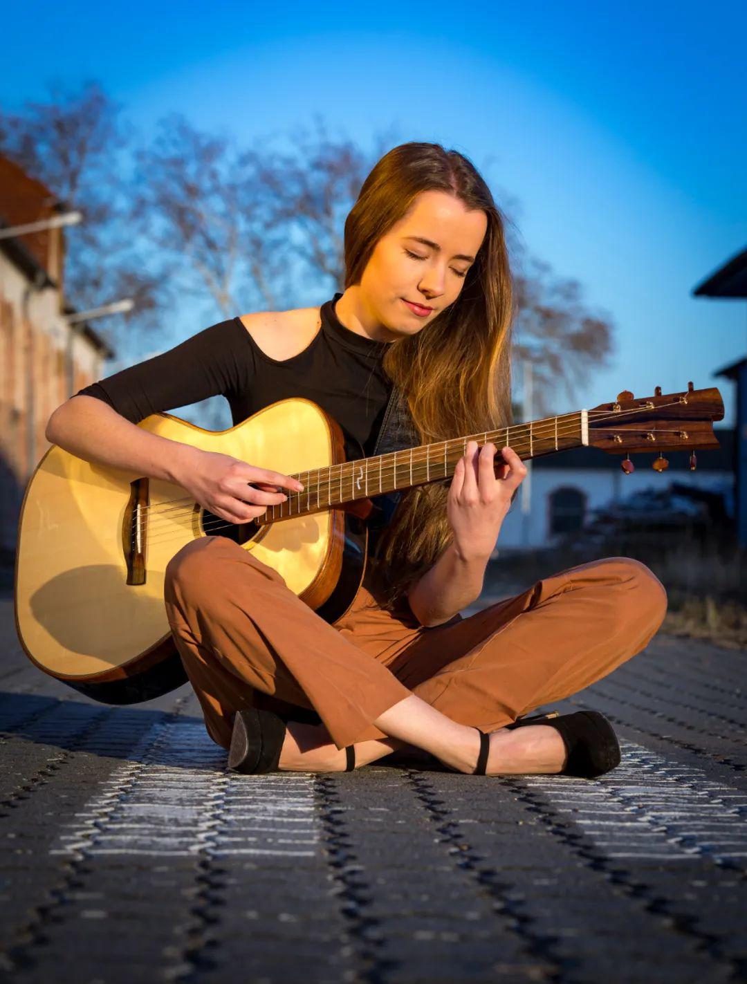 云端音享会今晚2000德国吉他美女julialange一世琴缘