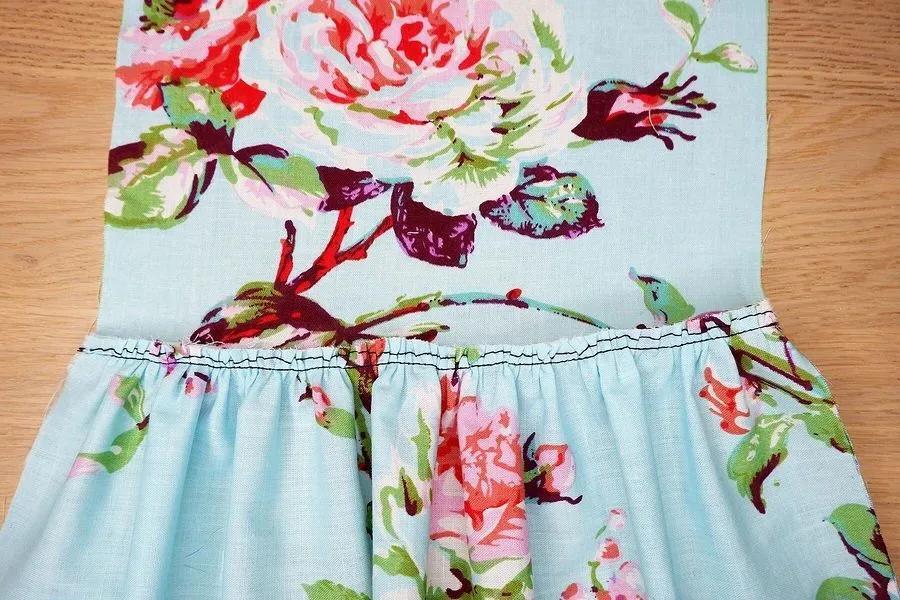 加工|俊美人台小董/精致雪纺连衣裙腰间抽褶的处理方法