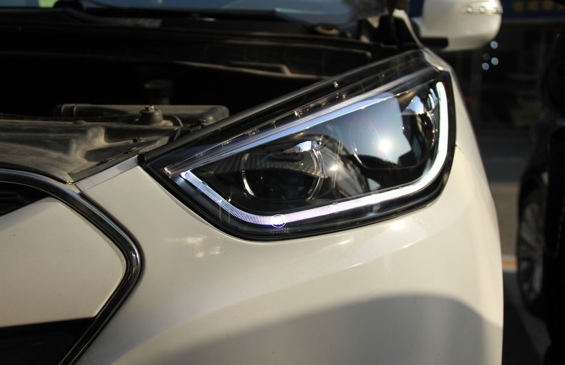 ix35完美升级氙气大灯