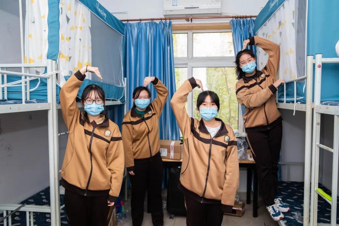 伴着朝阳o2,【天津英华国际学校】///战疫情,战高考,战则必胜,双战