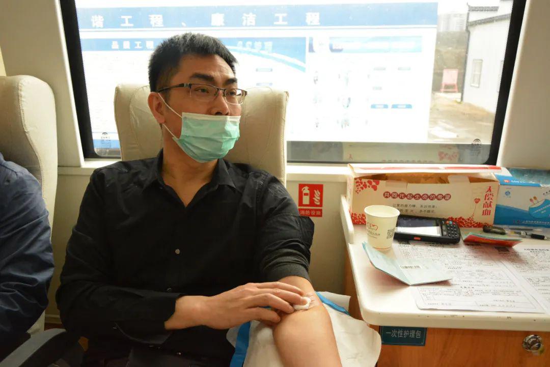 中铁四局张吉怀铁路铺架分部组织无偿献血活动助力疫情防控