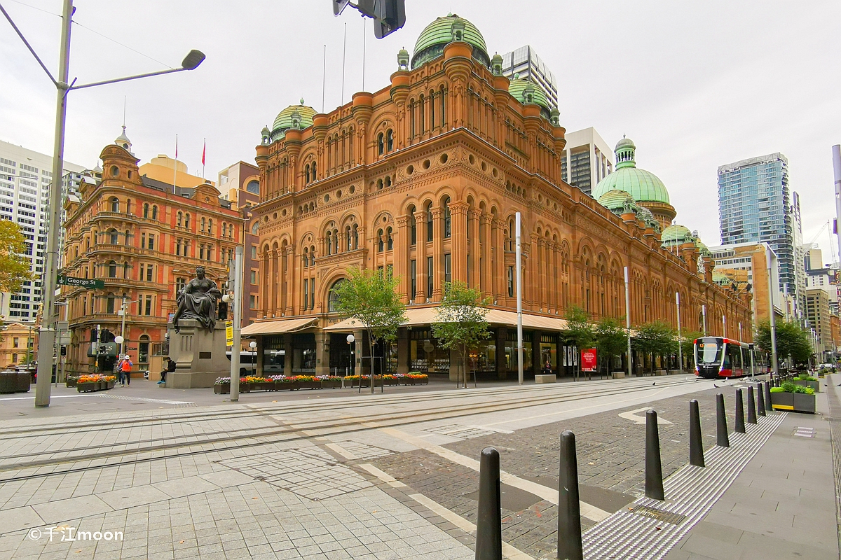 疫情之下的悉尼市中心商业区,如死城一般空寂