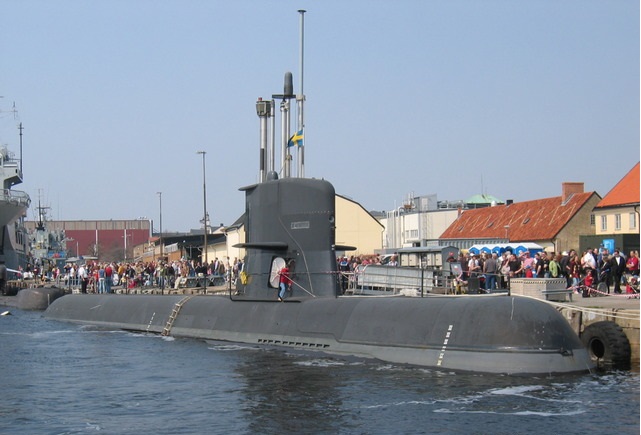 目前瑞典海军共装备有五艘潜艇,其中包括3艘a19型哥特兰级和2艘a17