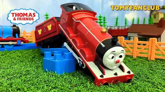 托马斯小火车事故图片