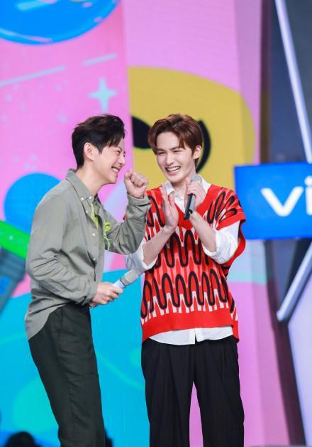 快乐大本营r1se周震南r1se夏之光和朱正廷吴宣仪上演日常大迷惑