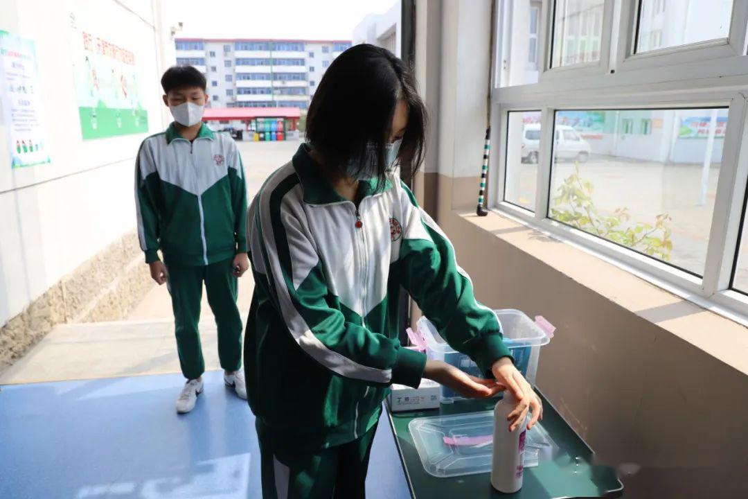 【新时代文明实践在西青61复课复学】王稳庄中学开展复课演练