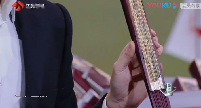 有的人根本不想当什么网红,却被舆论推成了网红_王昱珩