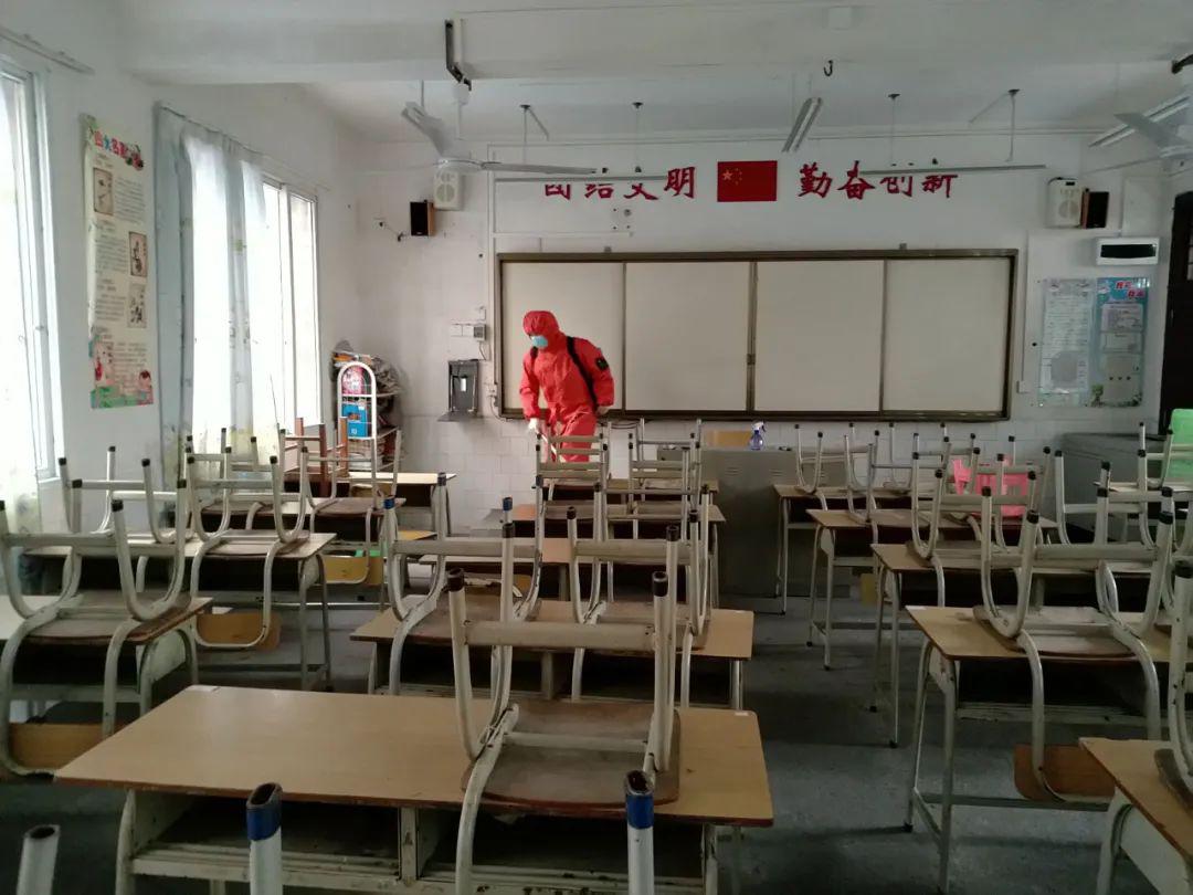 日前,桂林多所小学确定了四至六年级开学时间,快来看看有你家孩子的