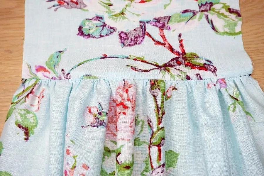 加工|俊美人台小董/精致雪纺连衣裙腰间抽褶的处理方法