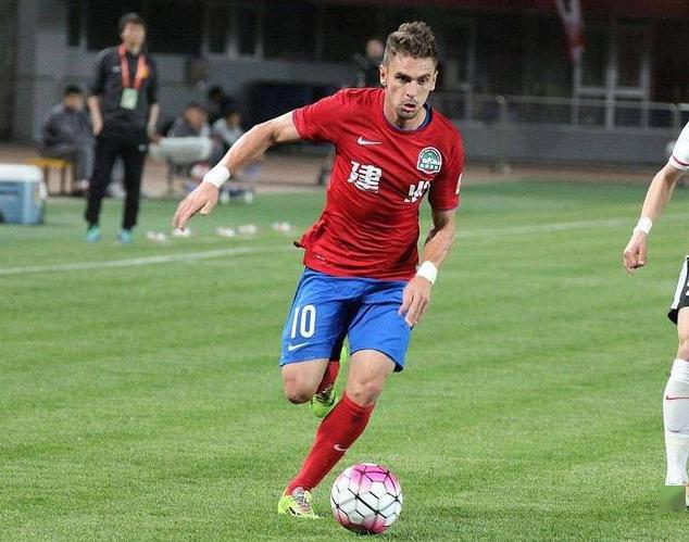 33岁的伊沃上赛季7球5助攻,新赛季能否继续担任河南建业的核心?