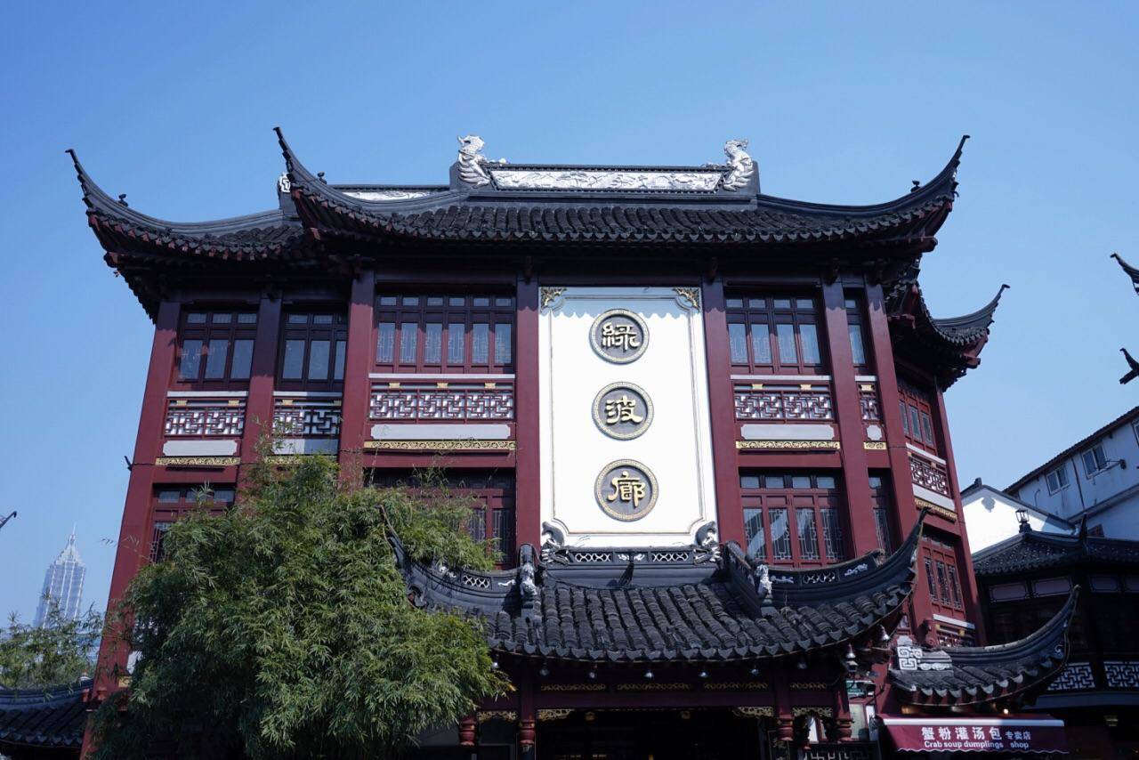 沪上老字号直播带动舌尖美食拉动商圈焕新