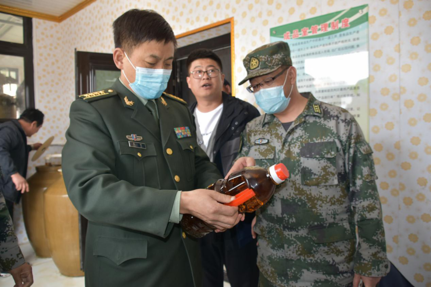 宁夏军区开展脱贫攻坚"四落实"专项督导检查工作