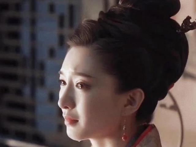 面对张贵妃和宋徽宗之间的种种深情,曹皇后这个后宫地位最高的女人却