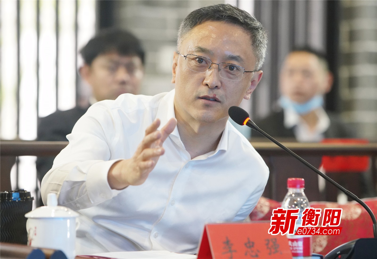 【导师团成员】本次论坛特邀德丰杰龙脉基金管理合伙人李忠强,全童