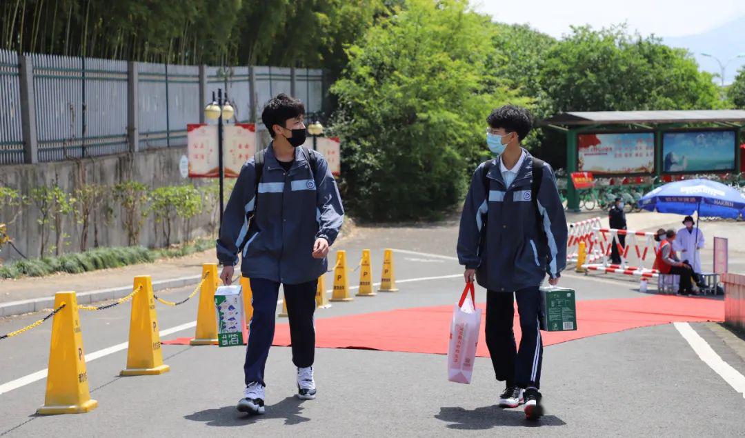 雨生百谷,山水总相逢——直击丽水中学2021届高二年级开学