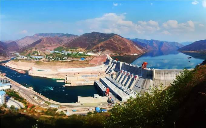 观音岩水电站是金沙江水电基地中游河段"一库八级"的最后一个阶梯水电