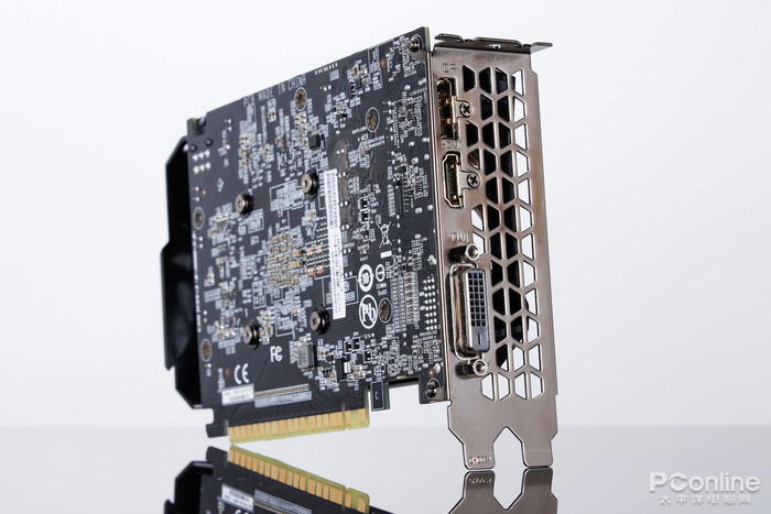 技嘉gtx1650d6windforceoc4g评测低调求稳的千元小钢炮