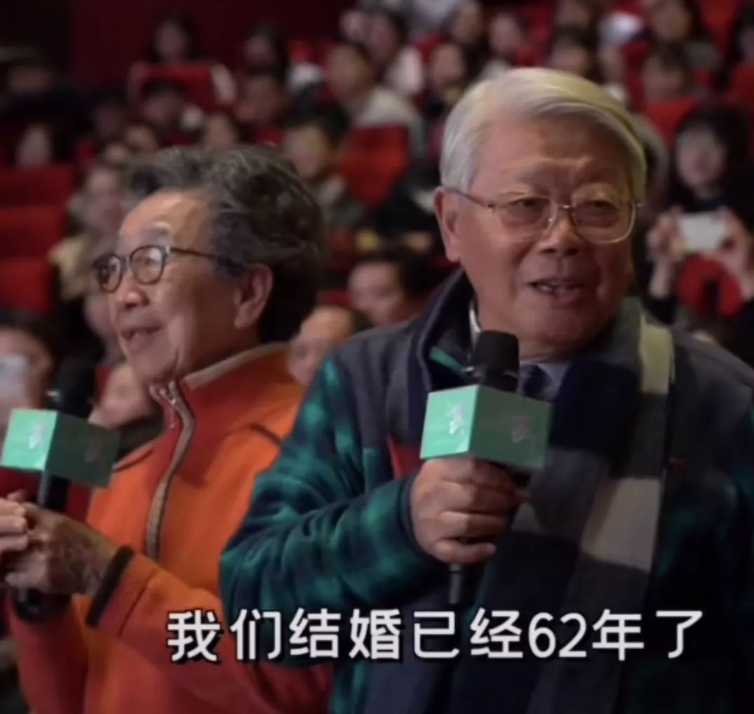 《只有芸知道》是冯小刚帮挚友张述圆梦的作品,他将一段真实的爱情