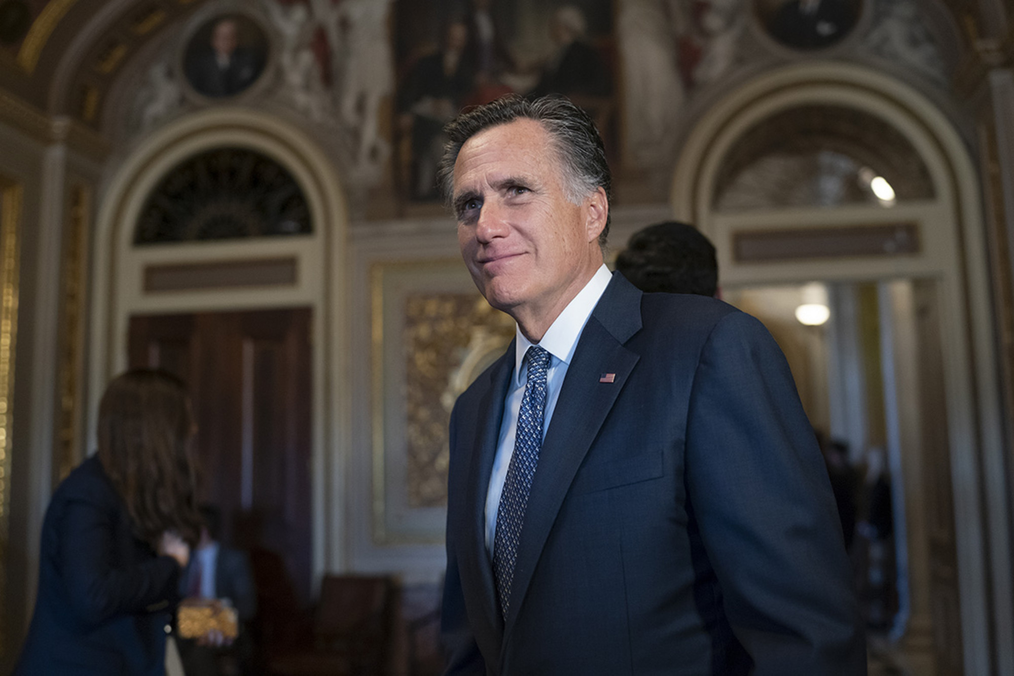 特朗普承认在新冠病毒肆虐之际冷落罗姆尼我真的不想听他的建议