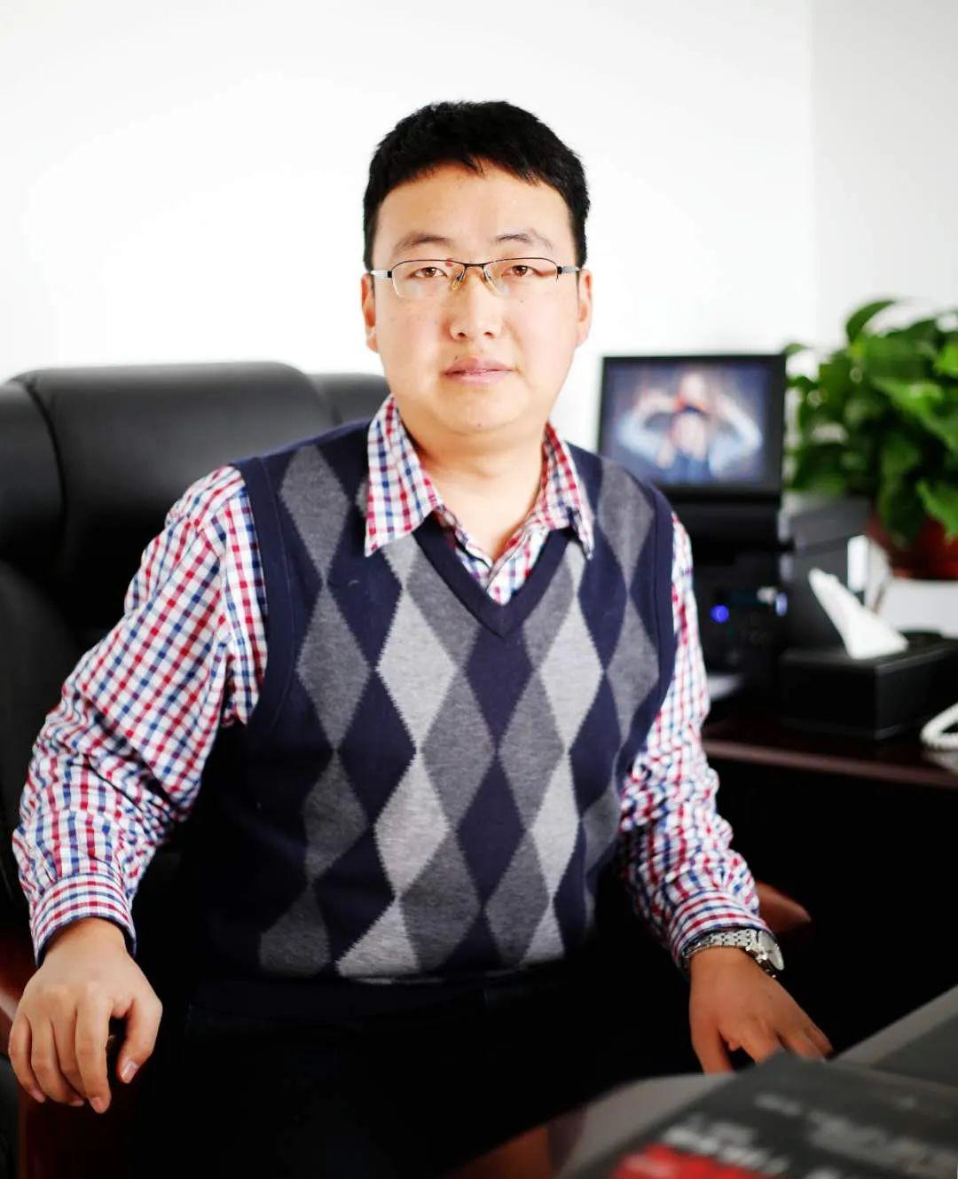 孔德宏,甘肃令牌实业集团有限公司总裁,年轻有为的企业家.