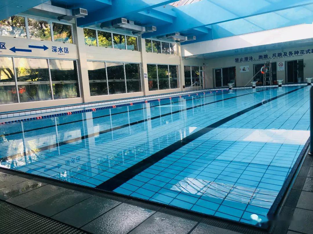 心在一起 真情回馈:向一线医护人员致敬 曹杨游泳馆在行动