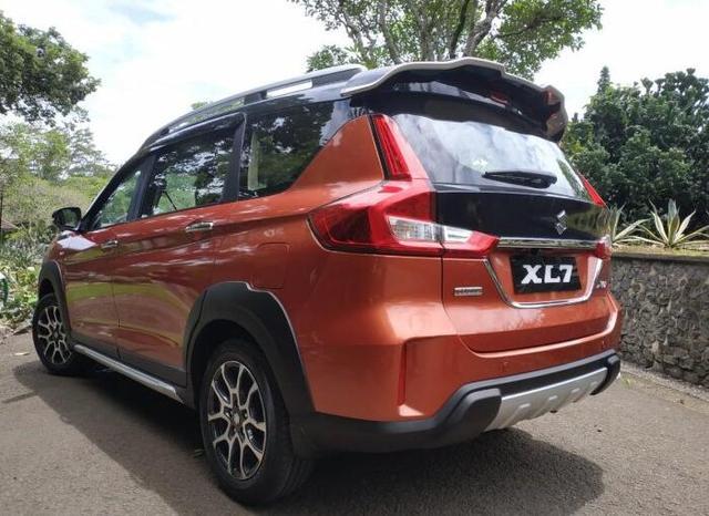 铃木版五菱宏光亮相15升动力6at空间表现与宝骏730看齐