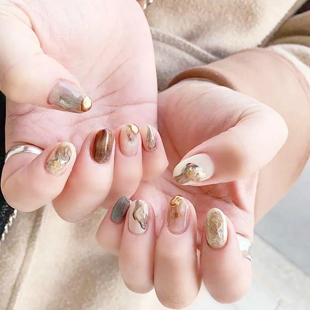 复古烫金美甲omg也太美了吧