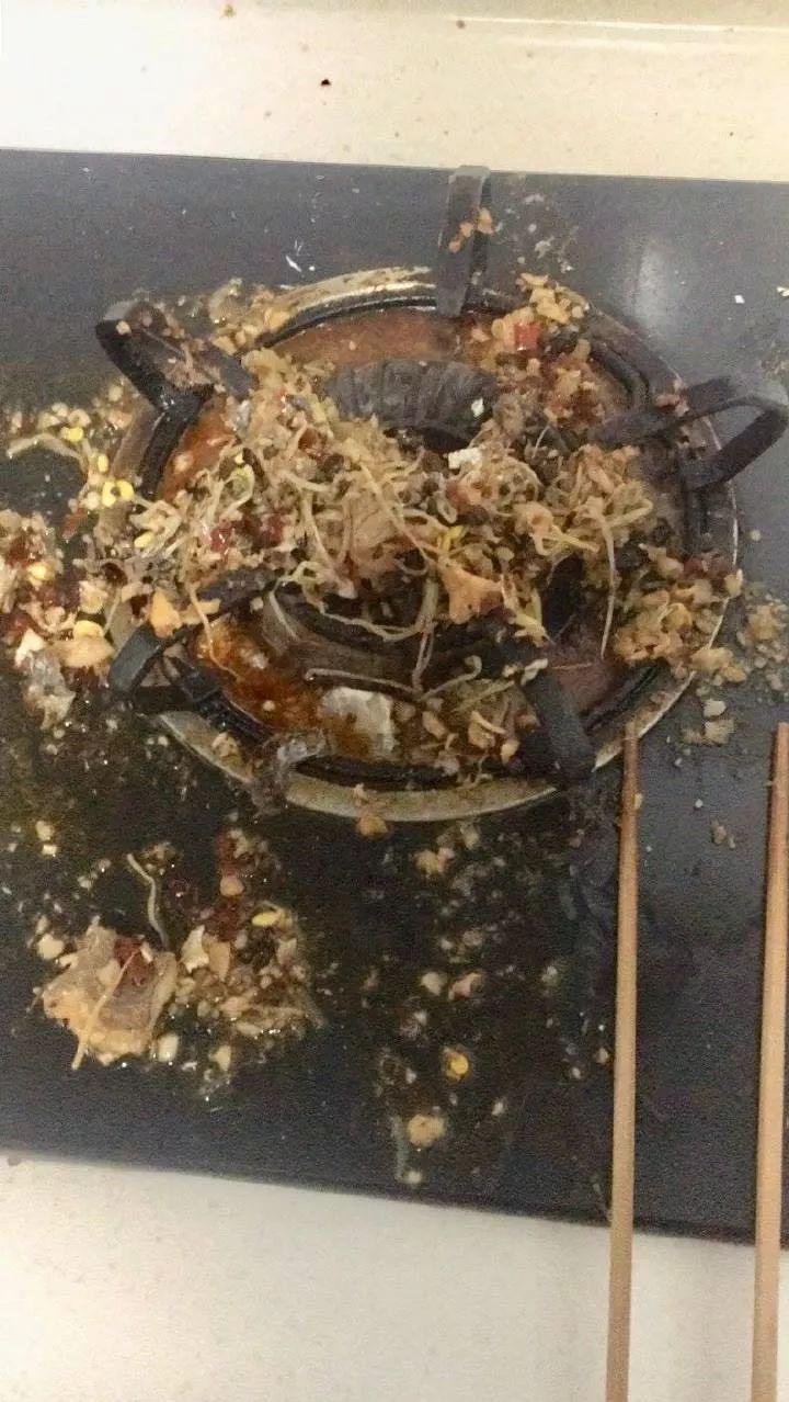 《厨房翻车现场大赏》,看完需要勇气.