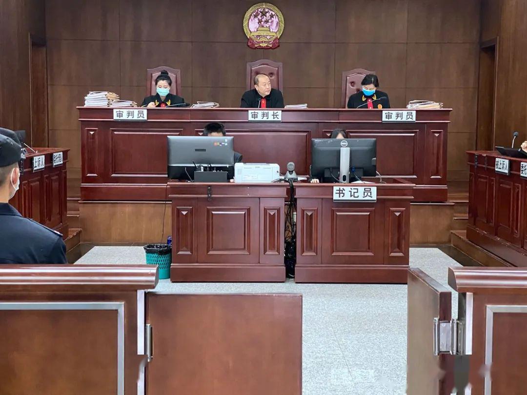 副院长担任审判长还同步直播玉溪中院这场庭审火了